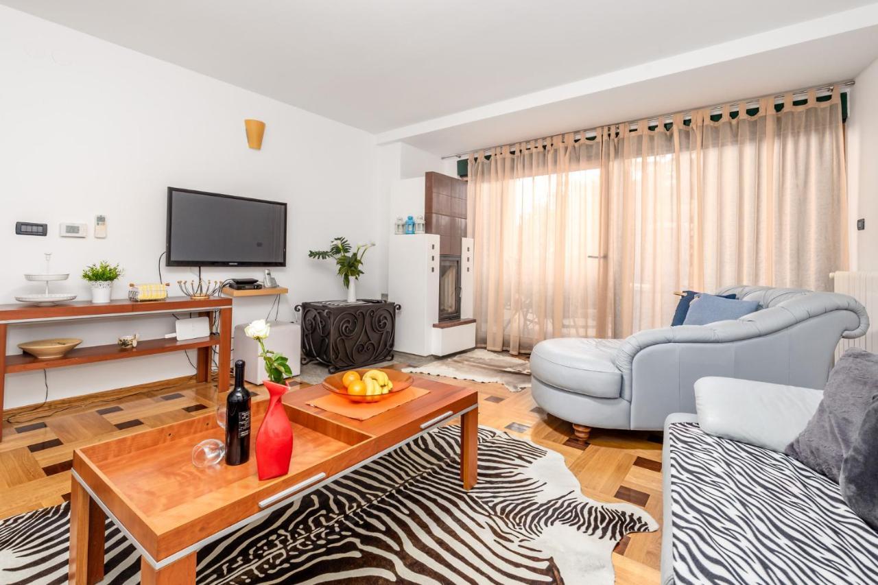 Lux Apartmani Opatija Exterior foto