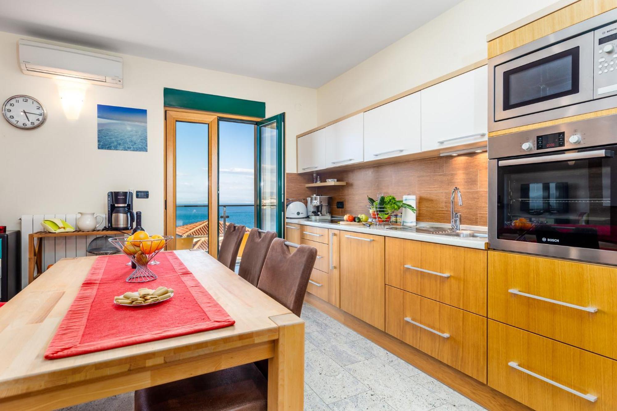 Lux Apartmani Opatija Exterior foto
